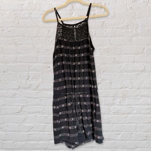 Old Navy romper M